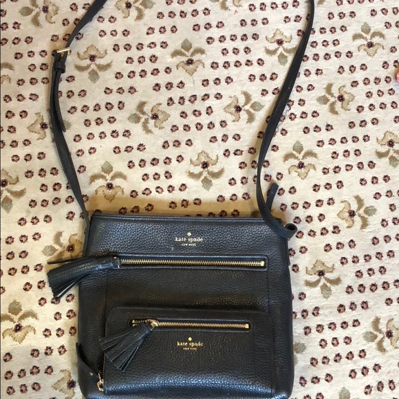 kate spade Handbags - Kate spade crossbody with matching wallet